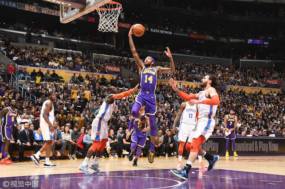 库里：队友中一哥打高尔夫最好&比克莱好  追梦最近也没少练